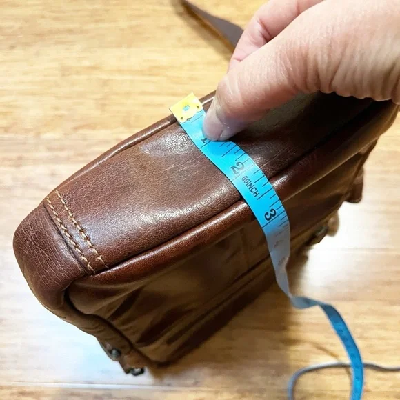 Jack Georges Chestnut Brown Genuine Leather Crossbody Bag w/ adjustable strap - Picture 11 of 11